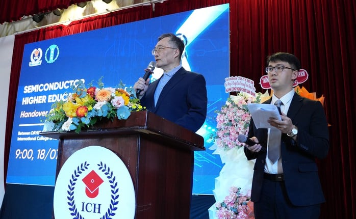 Chuyển giao chương trình đào tạo bán dẫn, sinh viên CĐ  nhận học bổng 100%- Ảnh 3.
