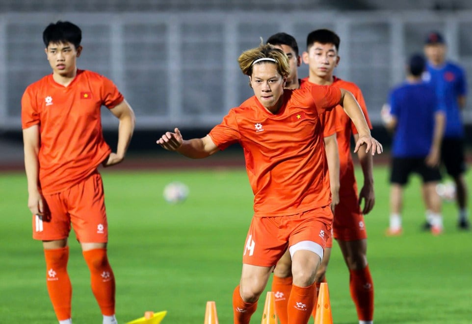 Link to watch live the match U23 Vietnam vs U23 Laos: The Golden Star Warriors have a smooth start - photo 2