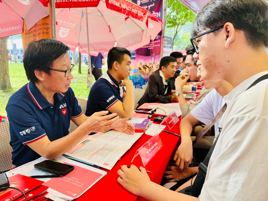 Nhiều cách tư vấn xét tuyển đại học 'độc, lạ' - Ảnh 9.
