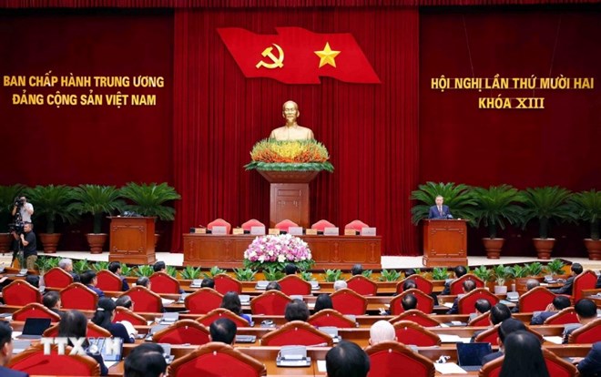 Closing of the 12th meeting of the 13th Party Central Committee