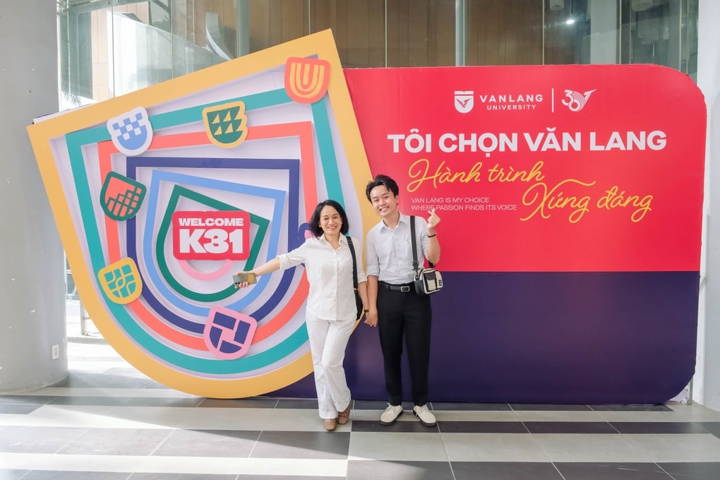 Phụ huynh chủ động cùng con tìm hiểu trường đại học tương lai - 3