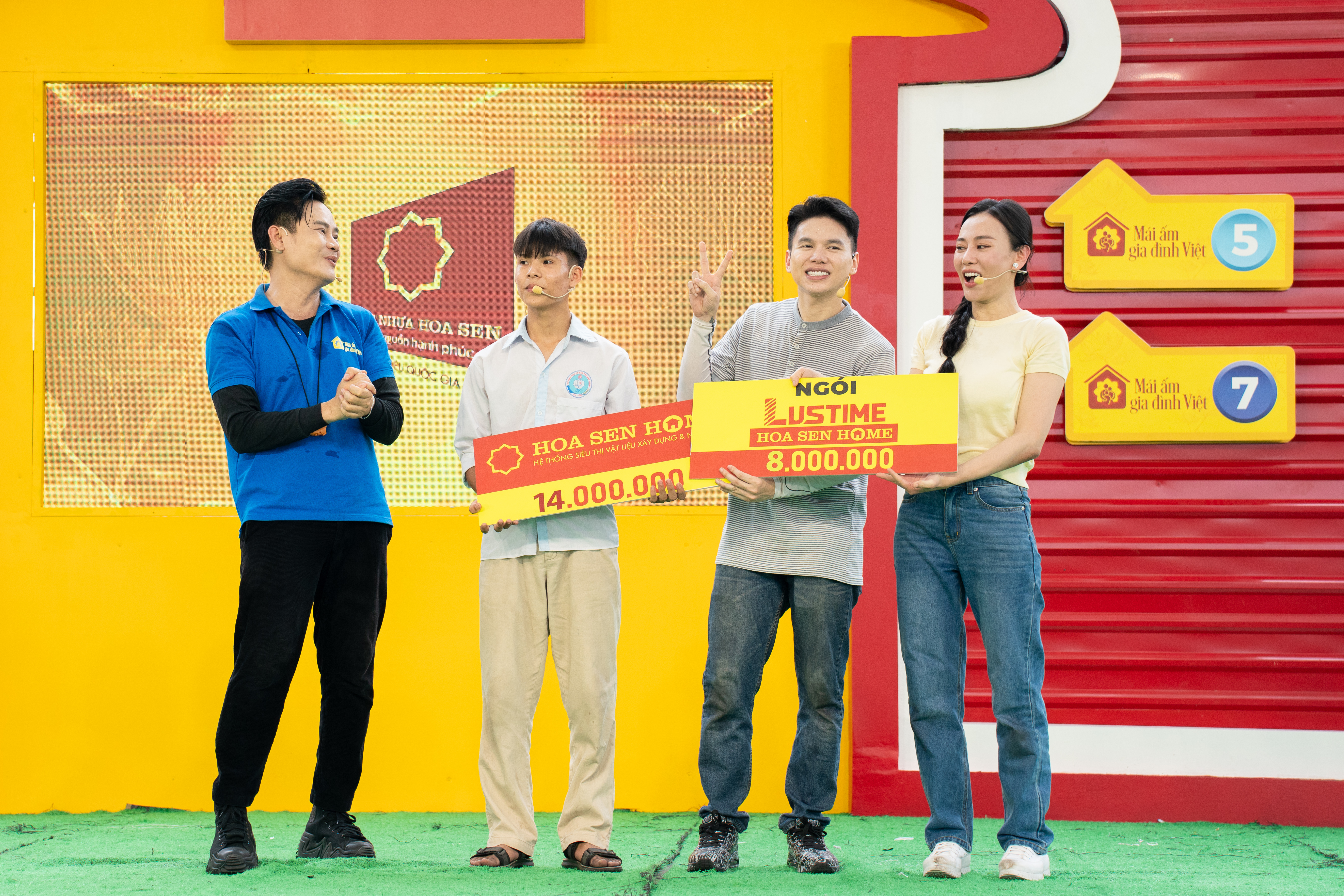 Trieu Van Hung's family came in second.