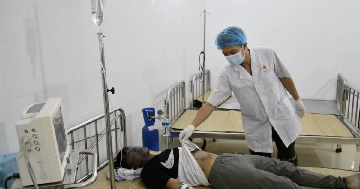 Bệnh xá đảo Sơn Ca cấp cứu kịp thời ngư dân bị thủy đậu toàn phát