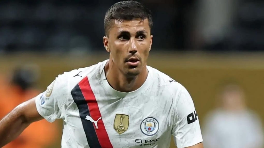 Man City nhận thêm cú sốc sau trận thua bẽ mặt trước CLB châu Á - 1