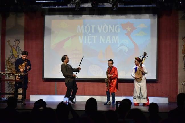 Festival Bonjour Vietnam 2025: Khi người trẻ viết tiếp câu chuyện di sản bằng ngôn ngữ sáng tạo toàn cầu - Ảnh 1.