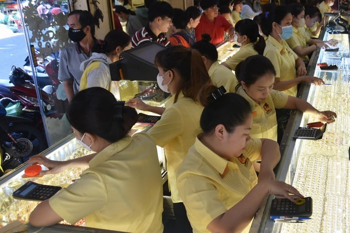 Giá vàng hôm nay, 2-7: Đà tăng chưa dừng lại- Ảnh 1.