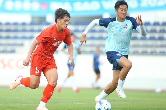 U.23 Việt Nam thắng tưng bừng Đài Loan, Việt kiều Viktor Lê lập công- Ảnh 1.