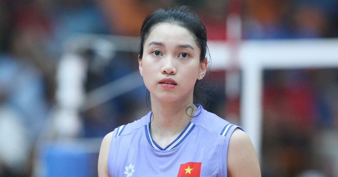 ស្ងើចសរសើរសម្រស់កវី ង្វៀន ធីភឿង ក្នុងការប្រកួតបាល់ទះ VTV Cup