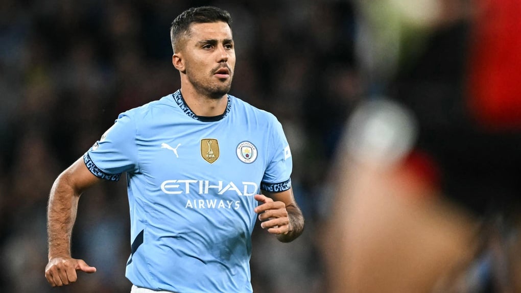 Man City nhận thêm cú sốc sau trận thua bẽ mặt trước CLB châu Á - 2