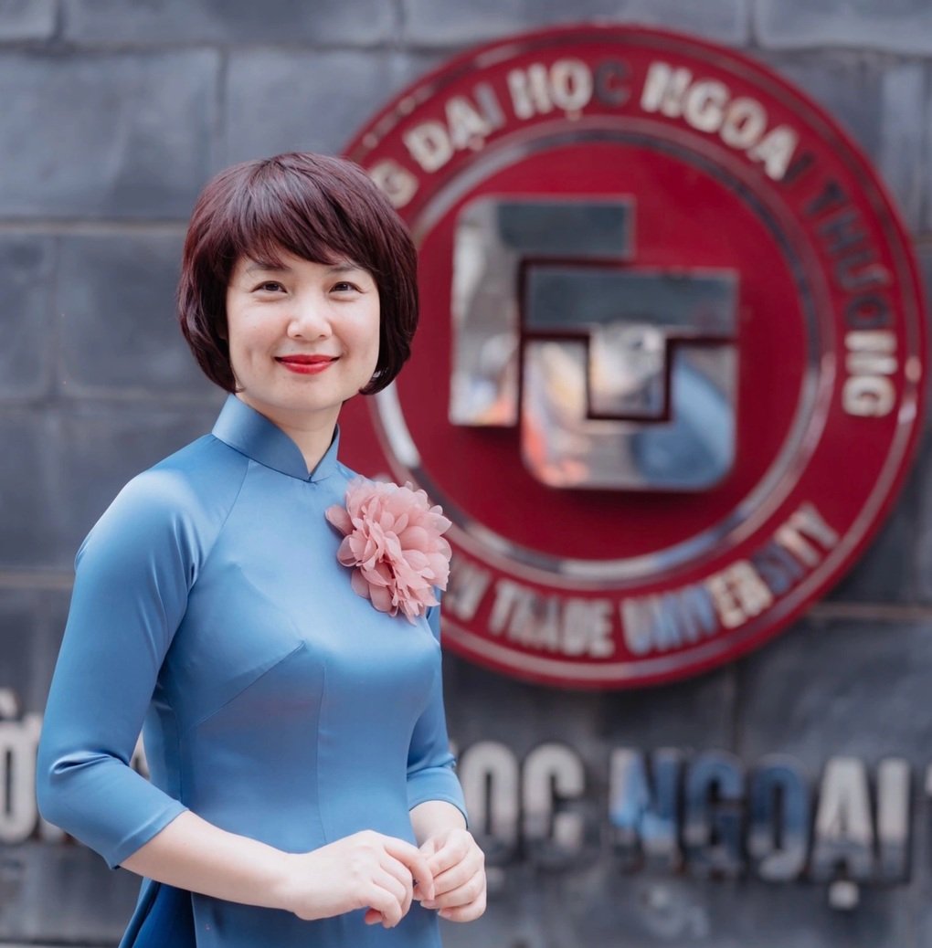Sau 20 năm, Trường ĐH Ngoại thương có hiệu trưởng là nữ - 2