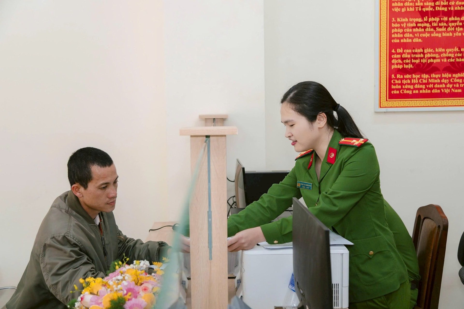 Cán bộ tiếp dân luôn niềm nở, hướng dẫn tận tình