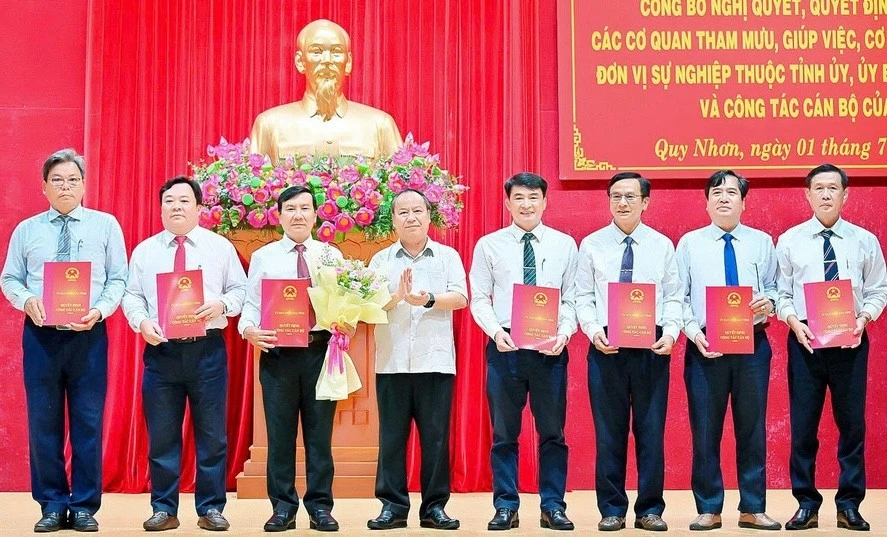 លោក Pham Van Nam ជាប្រធាននាយកដ្ឋានអប់រំ និងបណ្តុះបណ្តាល Gia Lai ។