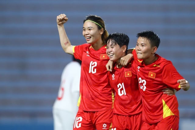 Bảng xếp hạng mới nhất Asian Cup: Việt Nam vững ngôi đầu để tiến sát VCK, gặp Guam ngày nào?- Ảnh 1.