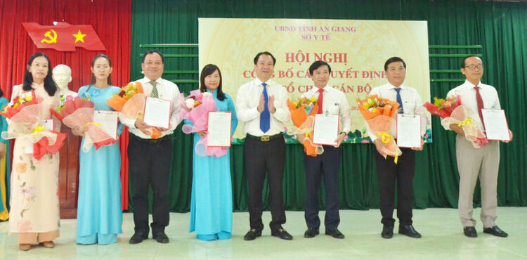 Sở Y tế tỉnh An Giang bổ nhiệm 29 lãnh đạo phòng và chi cục