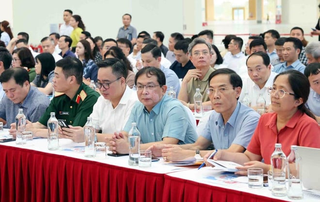 trien-lam-thanh-tuu-dat-nuoc-4.jpg