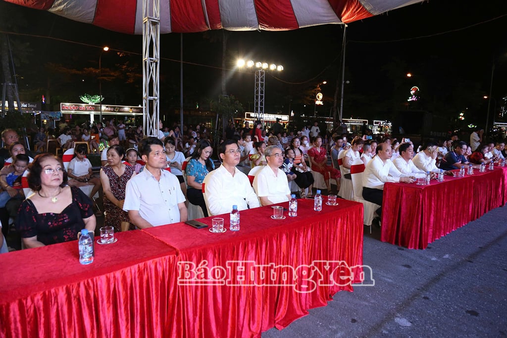 Provincial leaders attended the program.