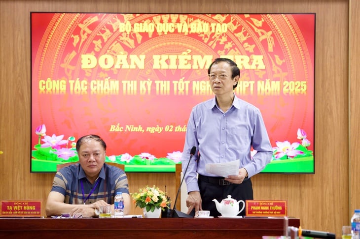Không gián đoạn chấm thi sau sáp nhập, đặt quyền lợi thí sinh lên hàng đầu - Ảnh 1.