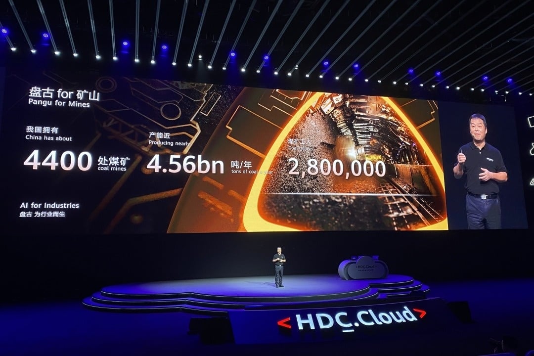Huawei Pangu LLM,  Huawei ngon ngu Cangjie,  Huawei bi My cam,  Huawei ma nguon mo anh 1
