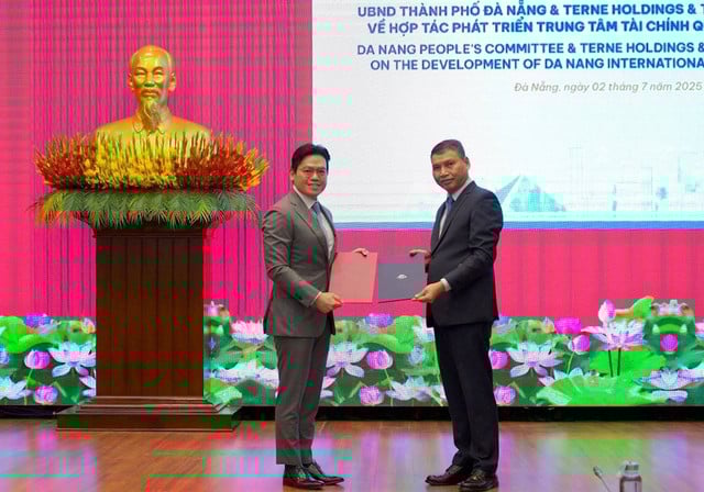 Đà Nẵng đưa cán bộ đi đào tạo tại Trung tâm tài chính quốc tế Singapore- Ảnh 1.