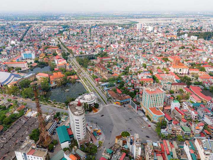 ក្រោយ​ការ​ច្របាច់​បញ្ចូល​គ្នា តើ​ទីក្រុង​ណា​ដែល​មាន​តំបន់​តូច​ជាង​គេ​ក្នុង​ប្រទេស​វៀតណាម? - ៣