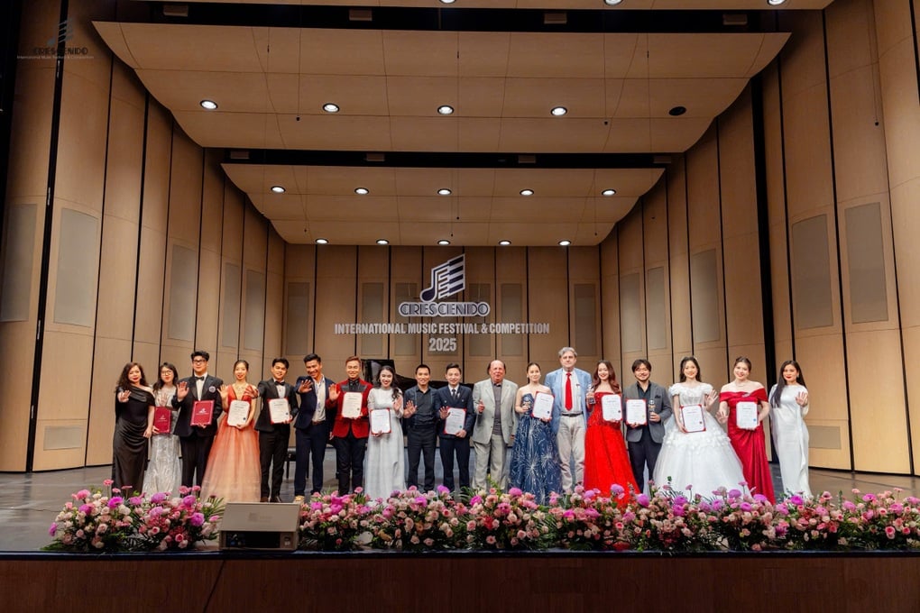 Cậu bé 13 tuổi hát opera đoạt Giải nhất tại cuộc thi Crescendo 2025 - 3