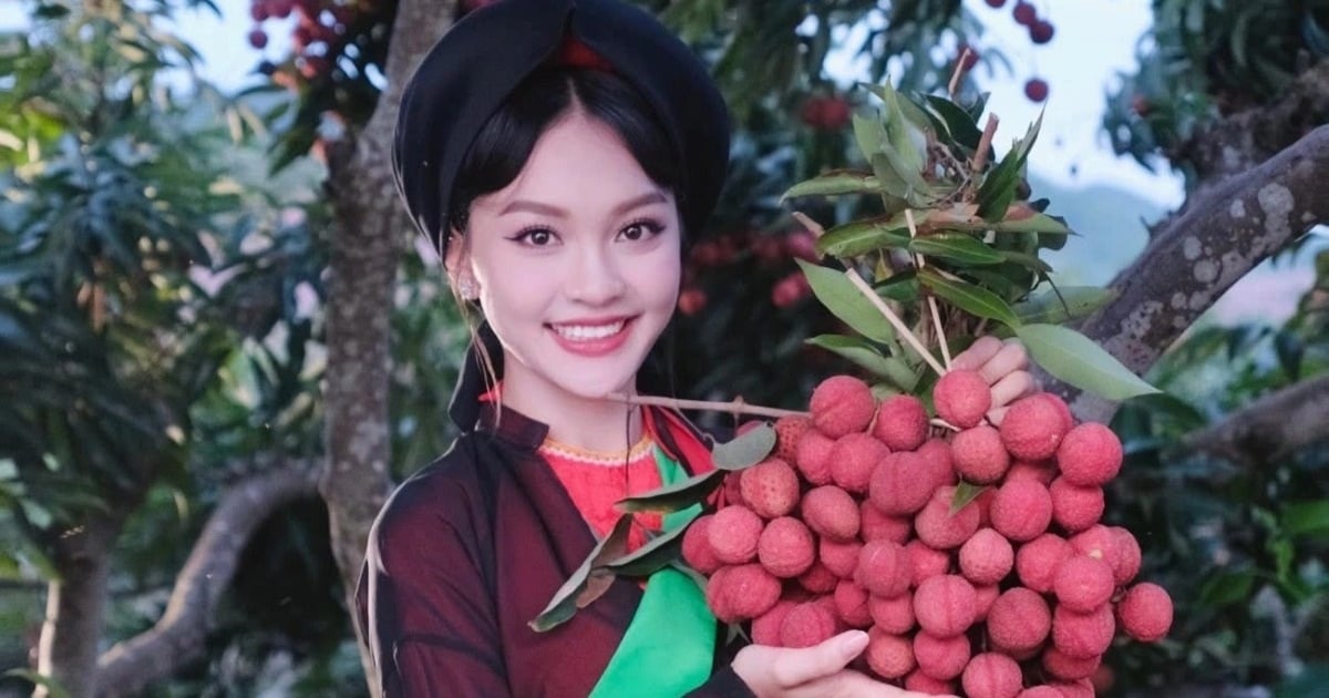 Minh Ngọc giành Cúp vàng âm nhạc châu Á với tiết mục mang màu sắc quan họ