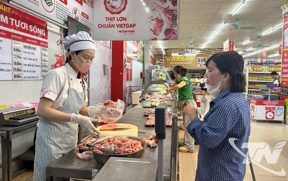 Lựa chọn thịt lợn an toàn trong mùa dịch