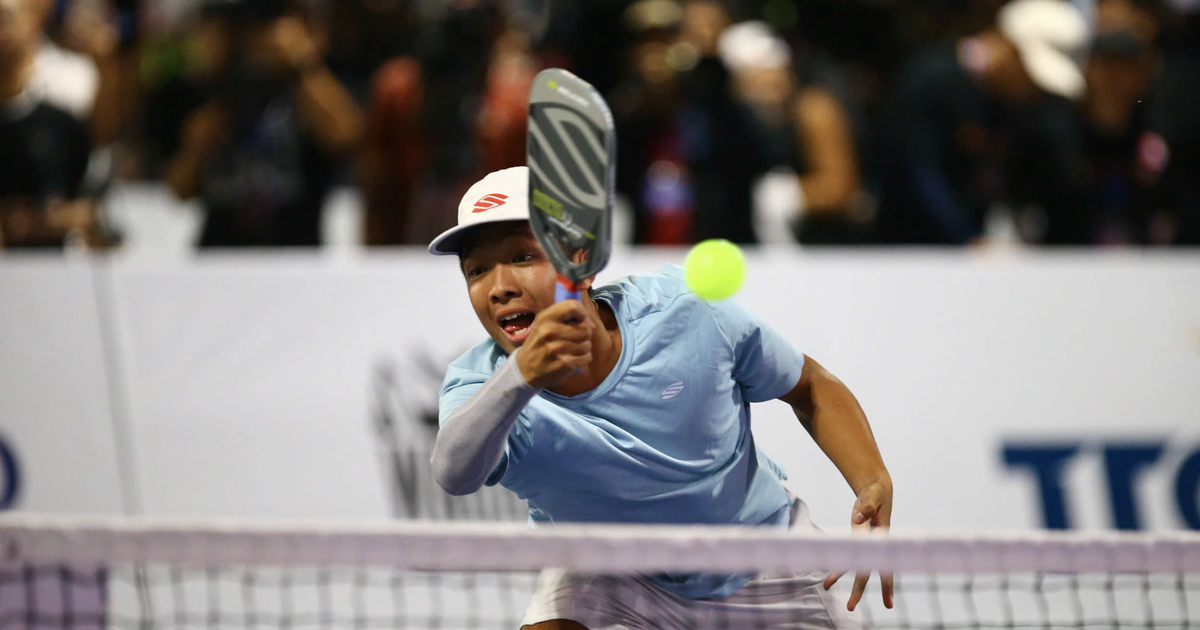What did the father of prodigy Quang Duong say when his son left the American pickleball system?