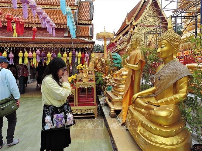 ប្រាសាទ Doi Suthep ដ៏ល្បីល្បាញនៅឈៀងម៉ៃ។ រូបថត៖ Do Sinh/VNA អ្នកយកព័ត៌មានប្រចាំប្រទេសថៃ