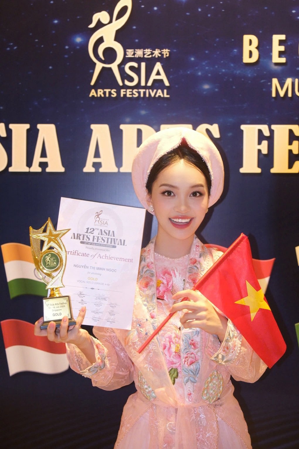 Minh Ngọc giành Cúp vàng âm nhạc châu Á với tiết mục mang màu sắc quan họ - 1