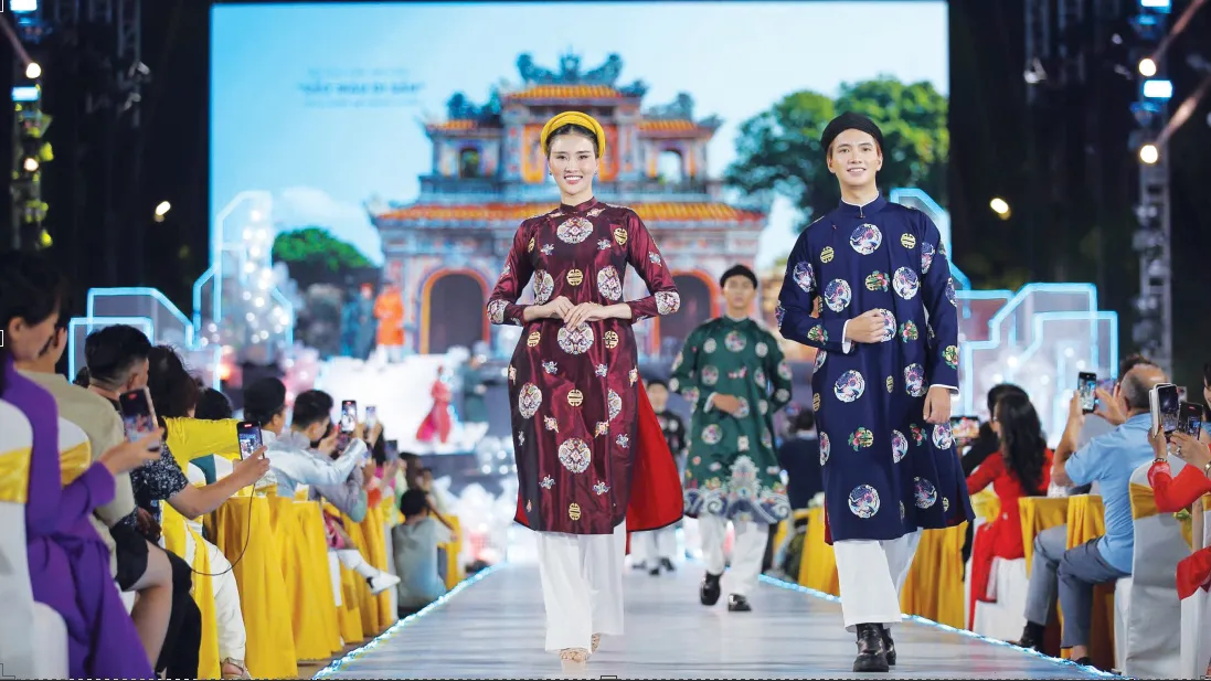 Awakening national aspirations from the power of culture and art