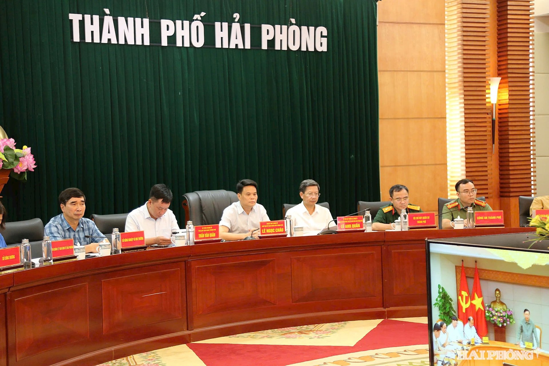 truc-tuyen-2.jpg