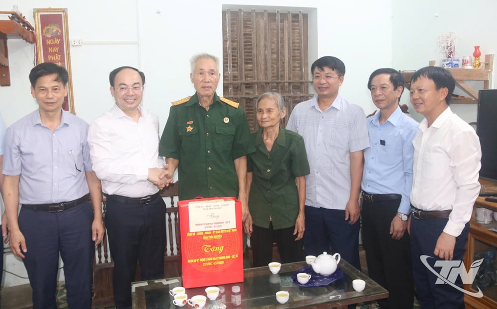 Đoàn công tác 
