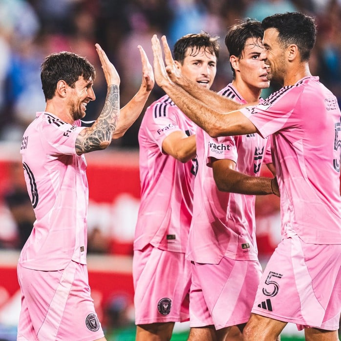 Messi lại lập cú đúp, nhận điểm 10 tuyệt đối, khi Inter Miami đại thắng- Ảnh 1.
