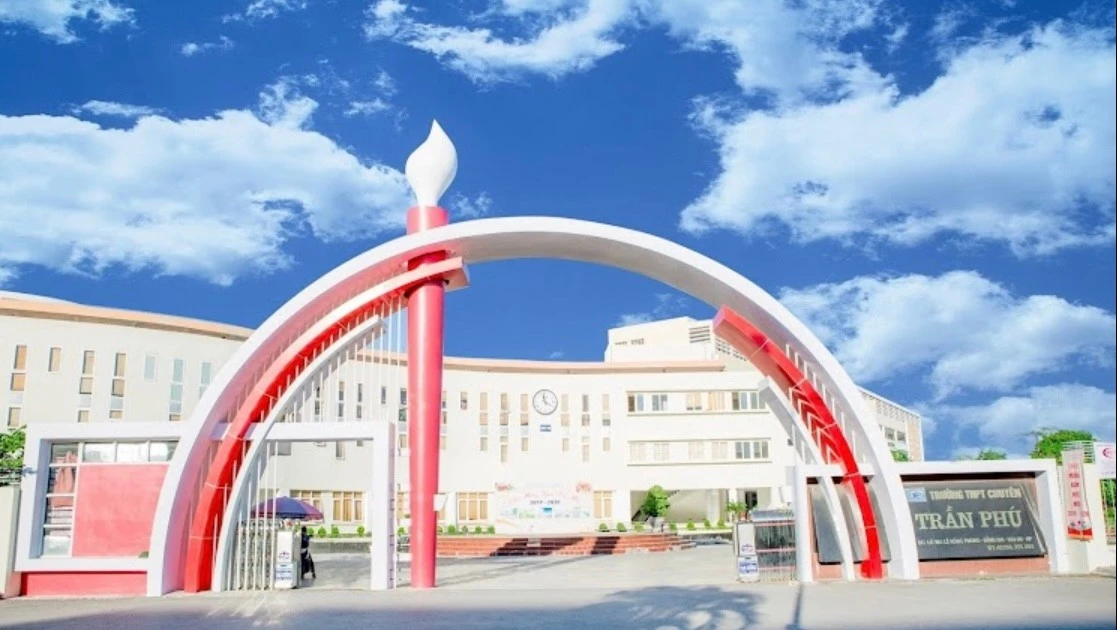 Hải Phòng lý giải vụ nhầm kết quả xét tuyển lớp 10 tại trường chuyên Trần Phú