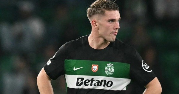 Cha của Gyokeres bật khóc, lo sợ thương vụ đến Arsenal đổ vỡ