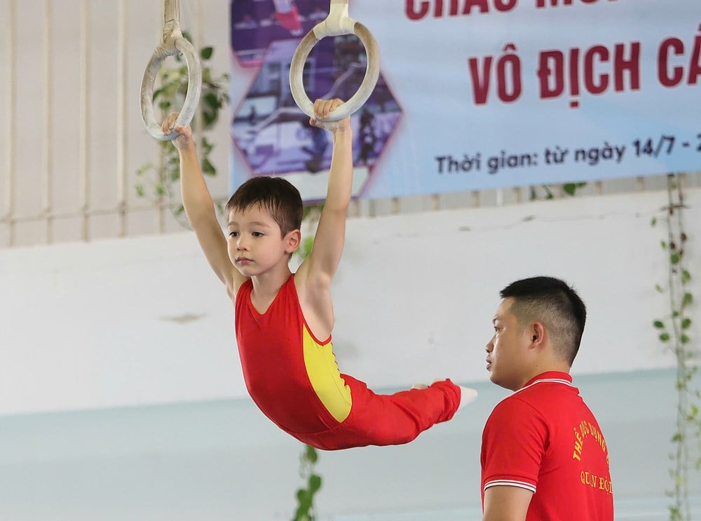 Closing the 2025 National Gymnastics Age Group Championship: Ho Chi Minh City is the best team - photo 6