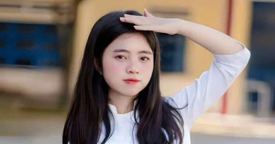 Nữ sinh mồ côi ở Đà Nẵng đạt 29 điểm khối C00 mơ thành cô giáo dạy Văn