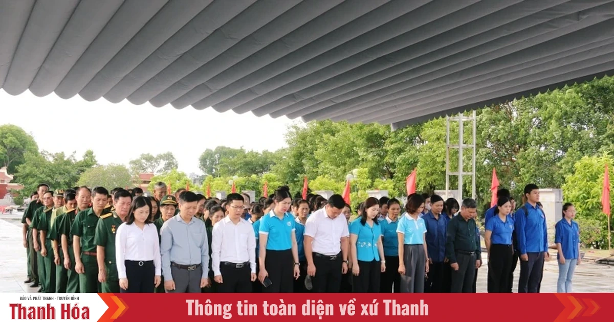 ถวายธูปและทำความสะอาดสิ่งแวดล้อม ณ สุสานผู้พลีชีพฮัมรอง
