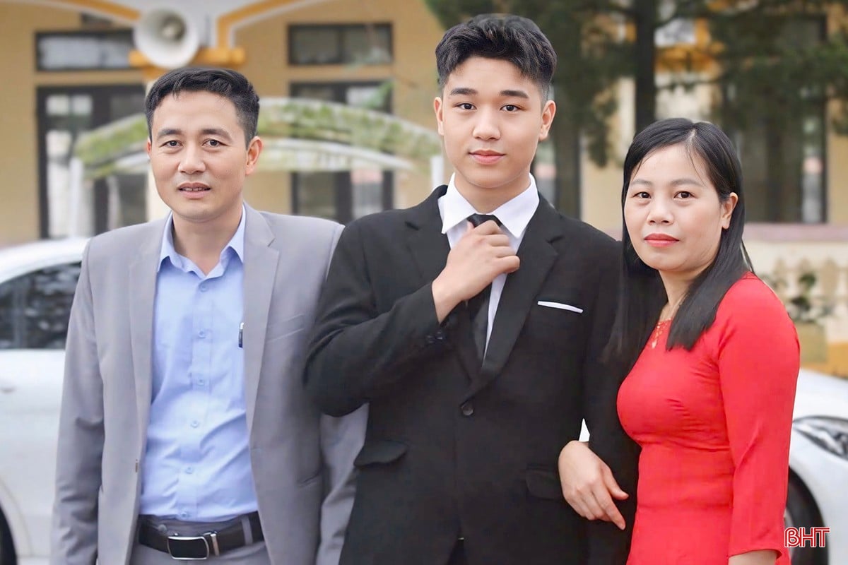 Thái Bảo là niềm tự hào của gia đình, thầy cô và bạn bè.