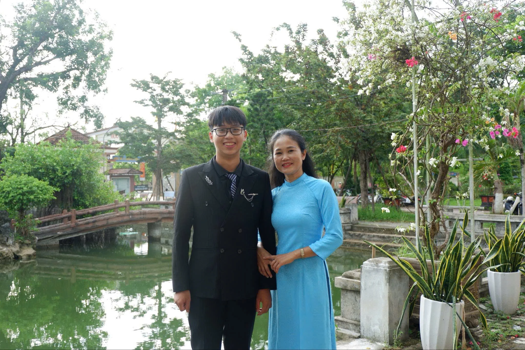 Đôi bạn cùng lớp, đồng thủ khoa khối A00