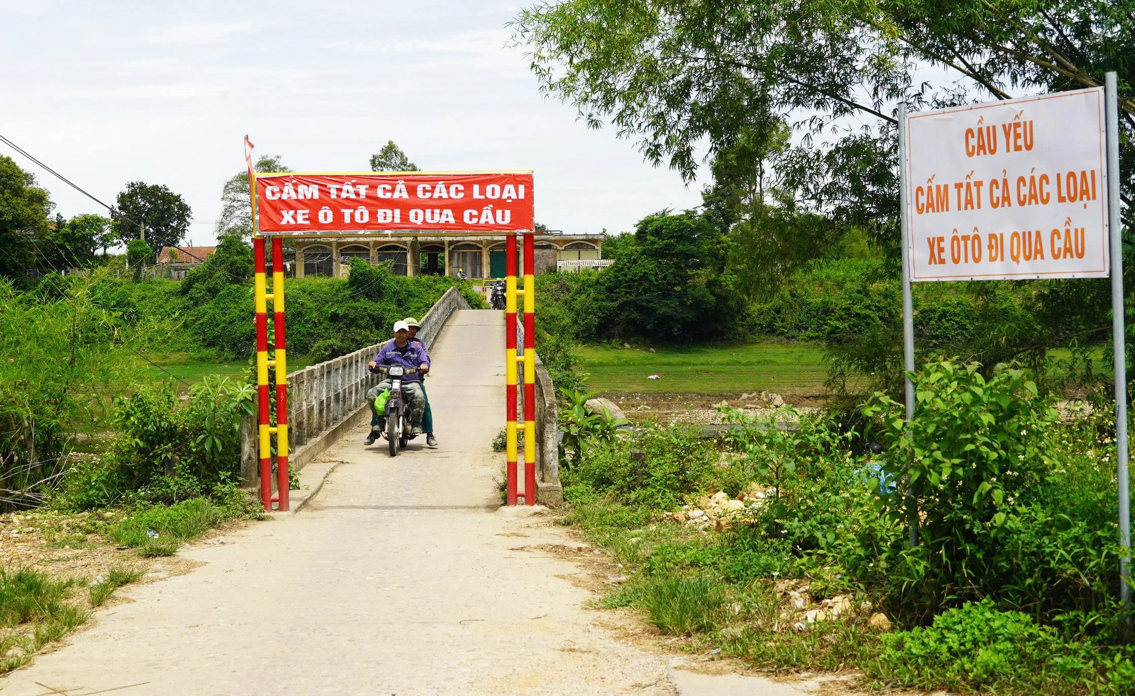 Kiến nghị xây mới cầu Chợ ở xã Phú Trạch để phục vụ dân sinh