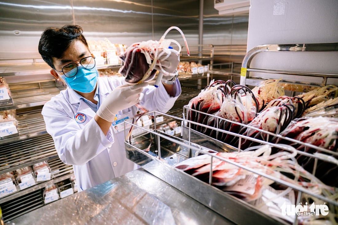 Hành trình giọt máu vàng cứu người ở Bệnh viện Chợ Rẫy - Ảnh 10.