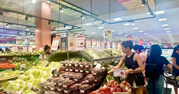 ផ្សារទំនើប AEON នៅភាគខាងជើង ត្រៀមរួចជាស្រេចជាមួយនឹងទំនិញ ដើម្បីឆ្លើយតបនឹងព្យុះ Wipha