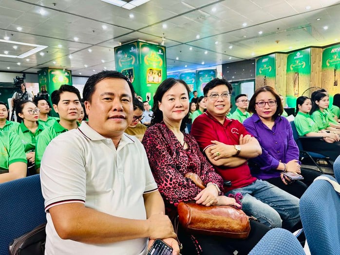 Võ Minh Lâm, Hồ Ngọc Trinh, Thu Vân ngồi ghế nóng 