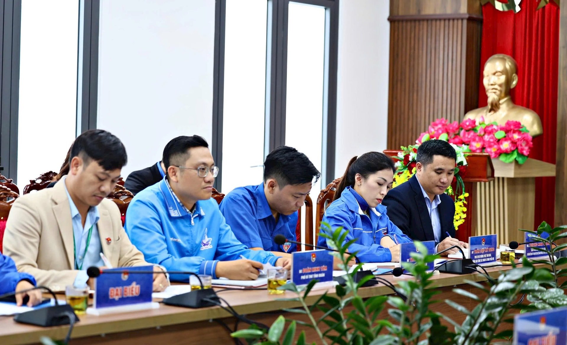 vn