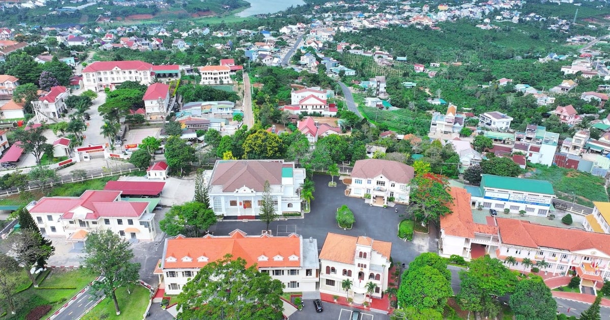 Chào mừng Đại hội Đại biểu Đảng bộ xã Di Linh lần thứ I, nhiệm kỳ 2025-2030:Quyết tâm bứt phá, đưa xã Di Linh phát triển toàn diện và bền vững