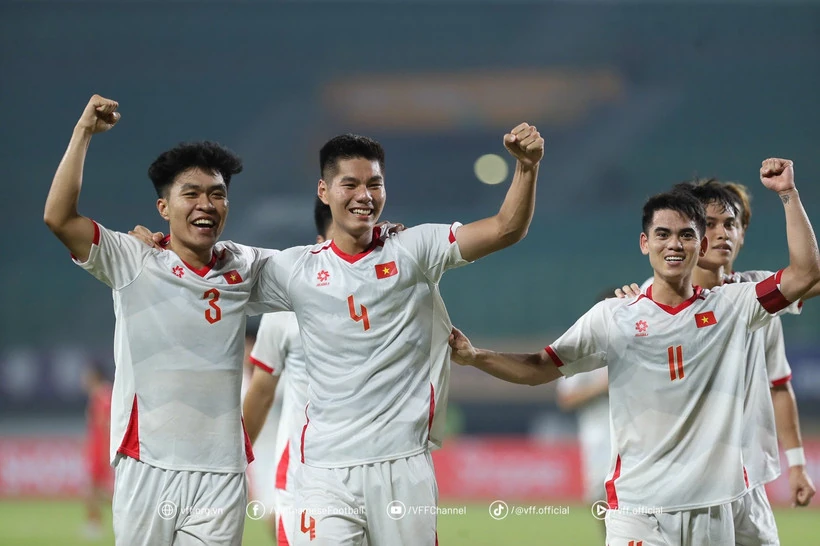 U23 Đông Nam Á 2025: Việt Nam và Thái Lan chạm tay vé bán kết, 2 đội bị loại