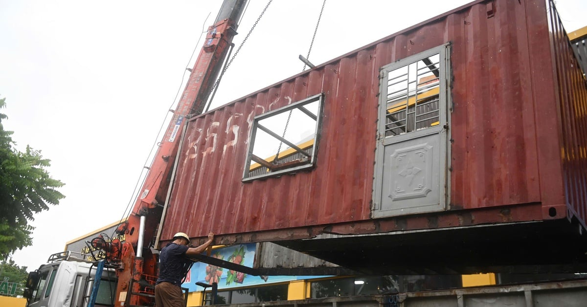Quảng Ninh: Chủ nhà hàng hải sản chi gần 100 triệu/ngày chống bão số 3
