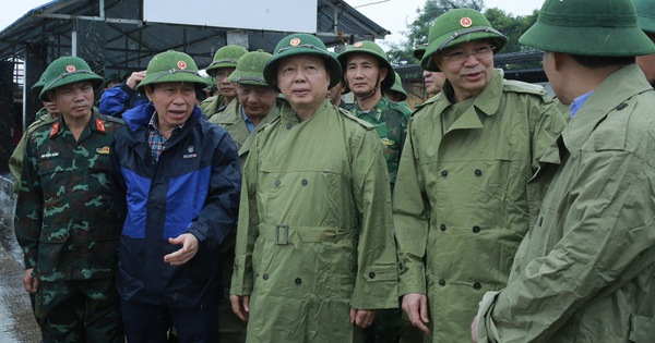 Phó Thủ tướng Trần Hồng Hà kiểm tra công tác phòng, chống bão số 3 tại Hải Phòng